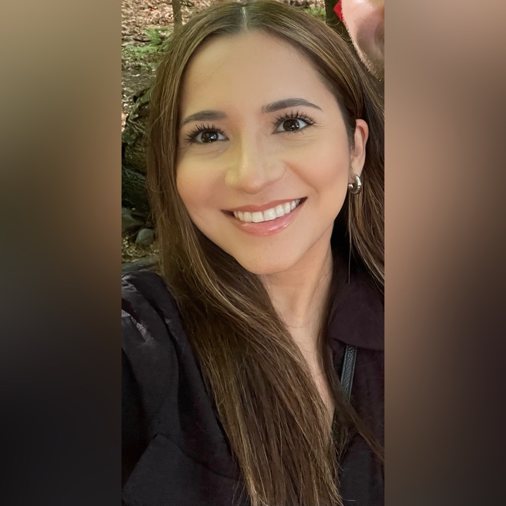 Meet your Posher, Reyna